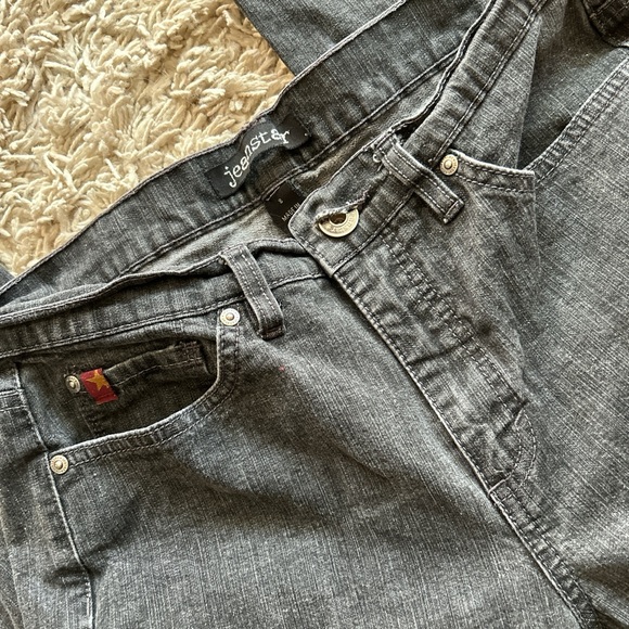 flared jeans - Picture 2 of 3